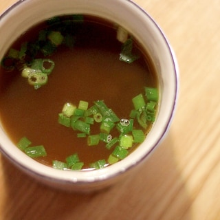簡単美味しい♪高野豆腐の粉で即席！わかめスープ